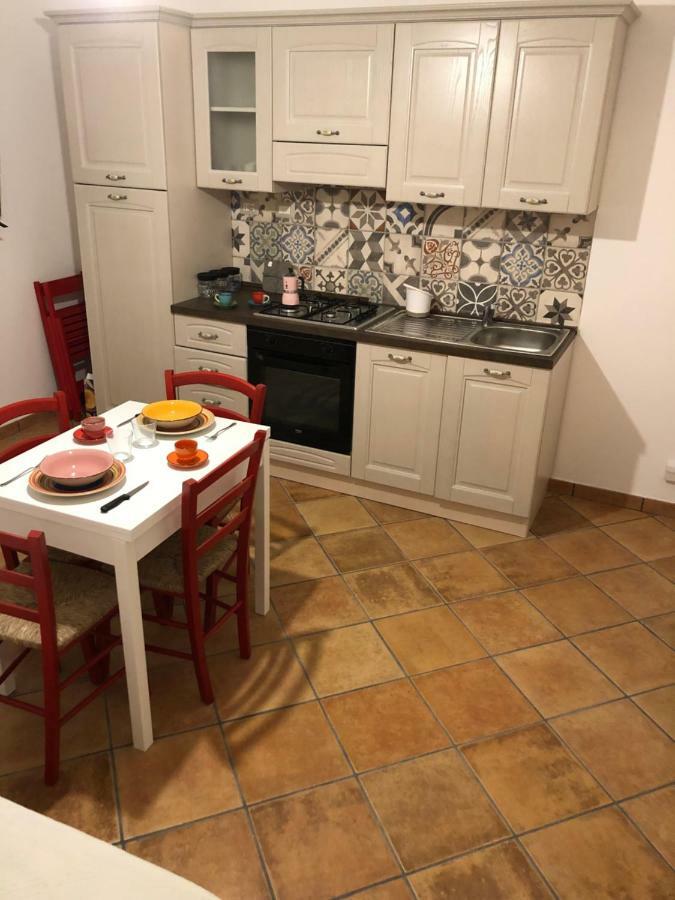 Casa Della Nonna Lägenhet San Giovanni Suèrgiu Exteriör bild